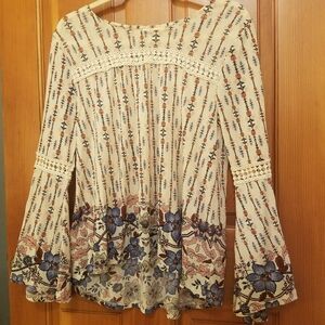 Style & Co. Cream Floral Dress Shirt With Long Bell Sleeves | Spring Refreshing